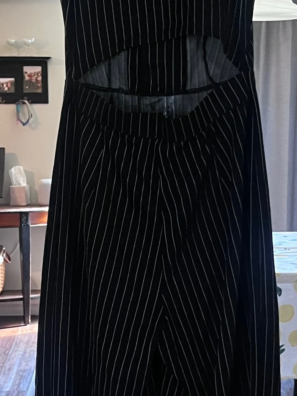 Halara pin stripe button front Jumpsuit with open back size S - Picture 5 of 5